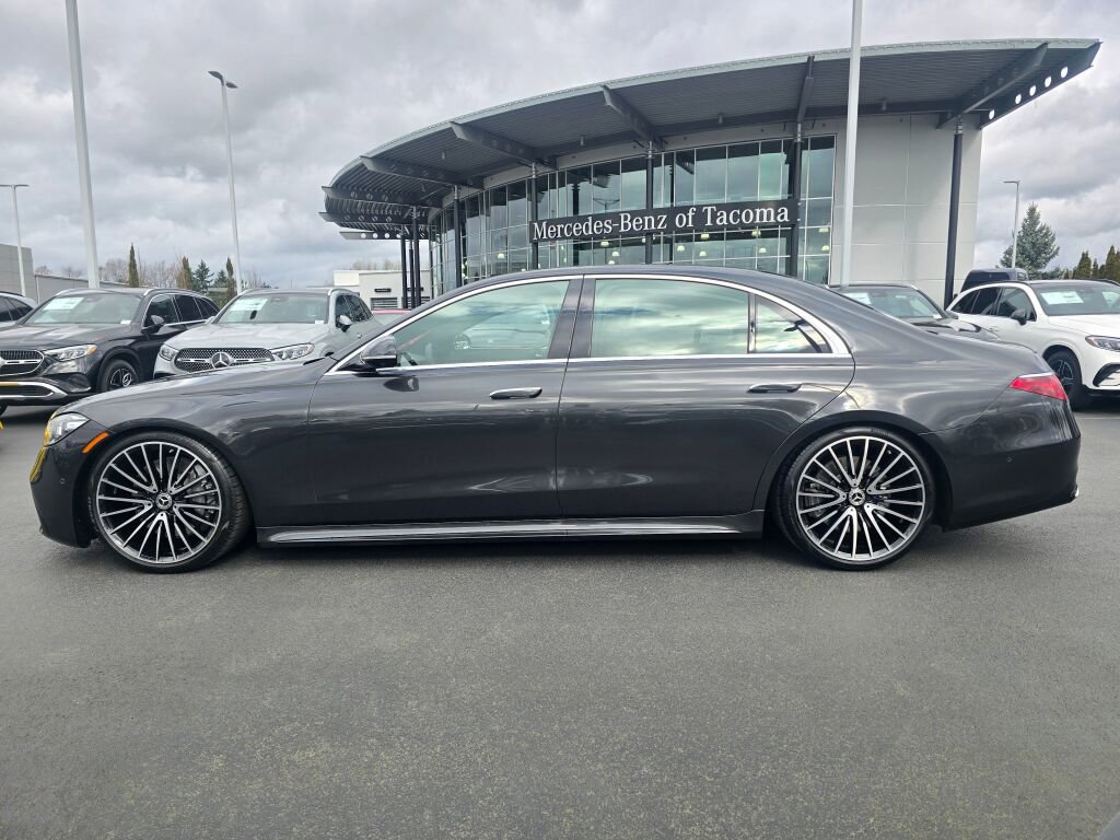 Used 2022 Mercedes-Benz S 500 4MATIC image 3