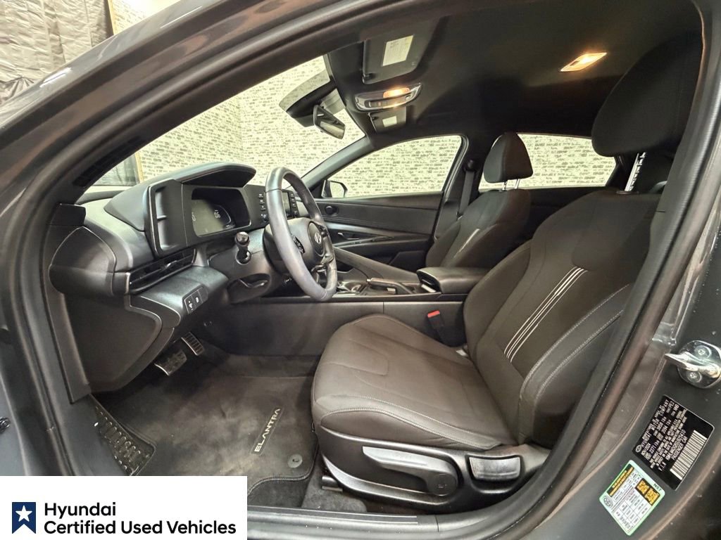 Certified 2025 Hyundai Elantra Sport FWD image 22