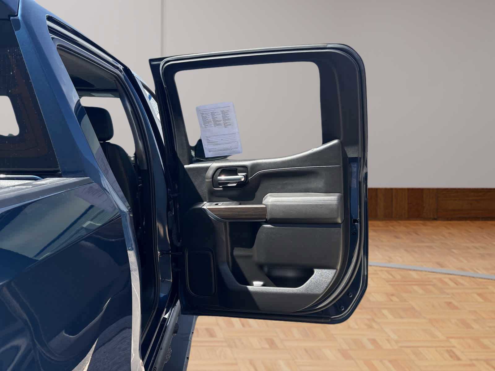 Used 2021 Chevrolet Silverado 1500 LT Trail Boss w/ Convenience Package II image 13