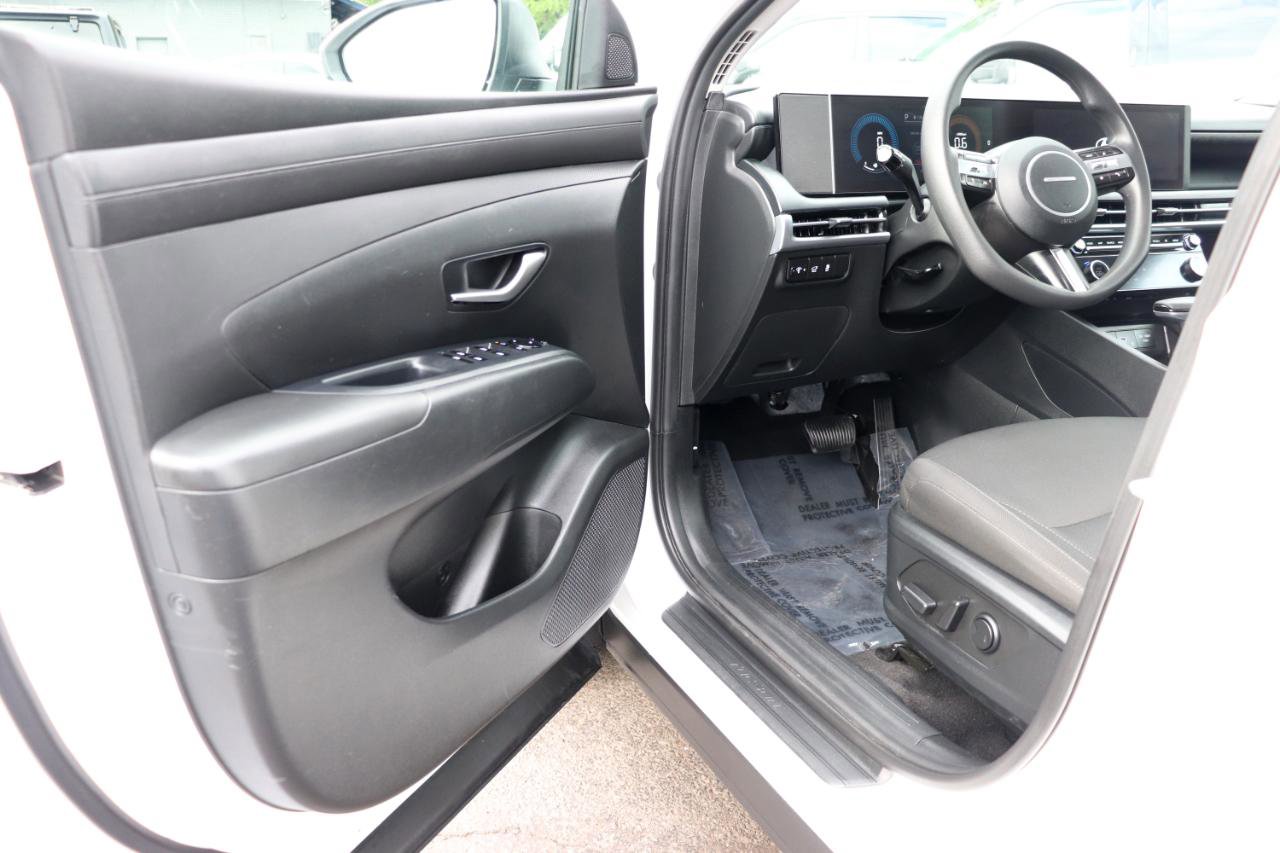 Used 2025 Hyundai Tucson SEL AWD/4WD image 10