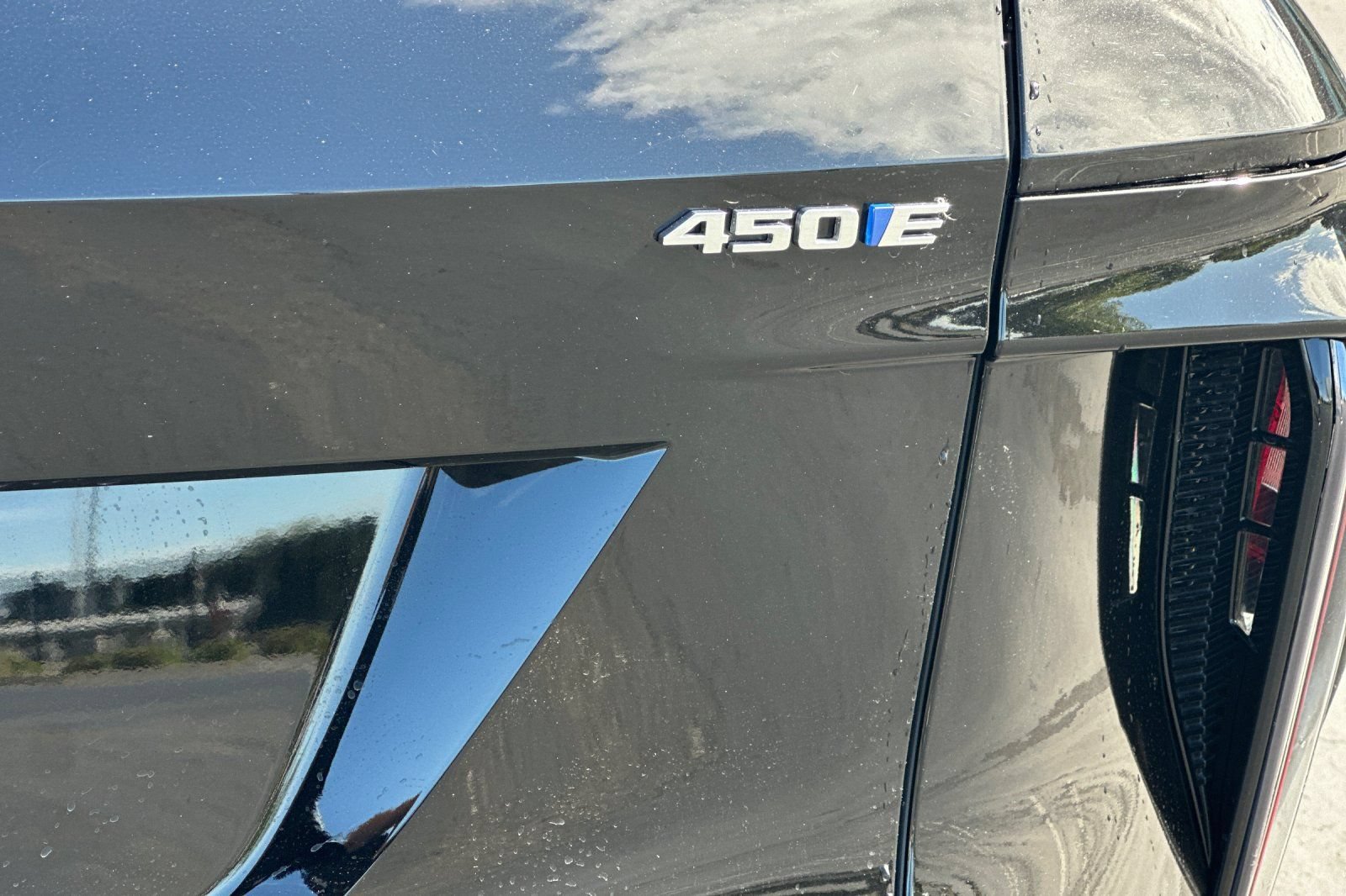Certified 2024 Cadillac Lyriq Sport RWD image 50