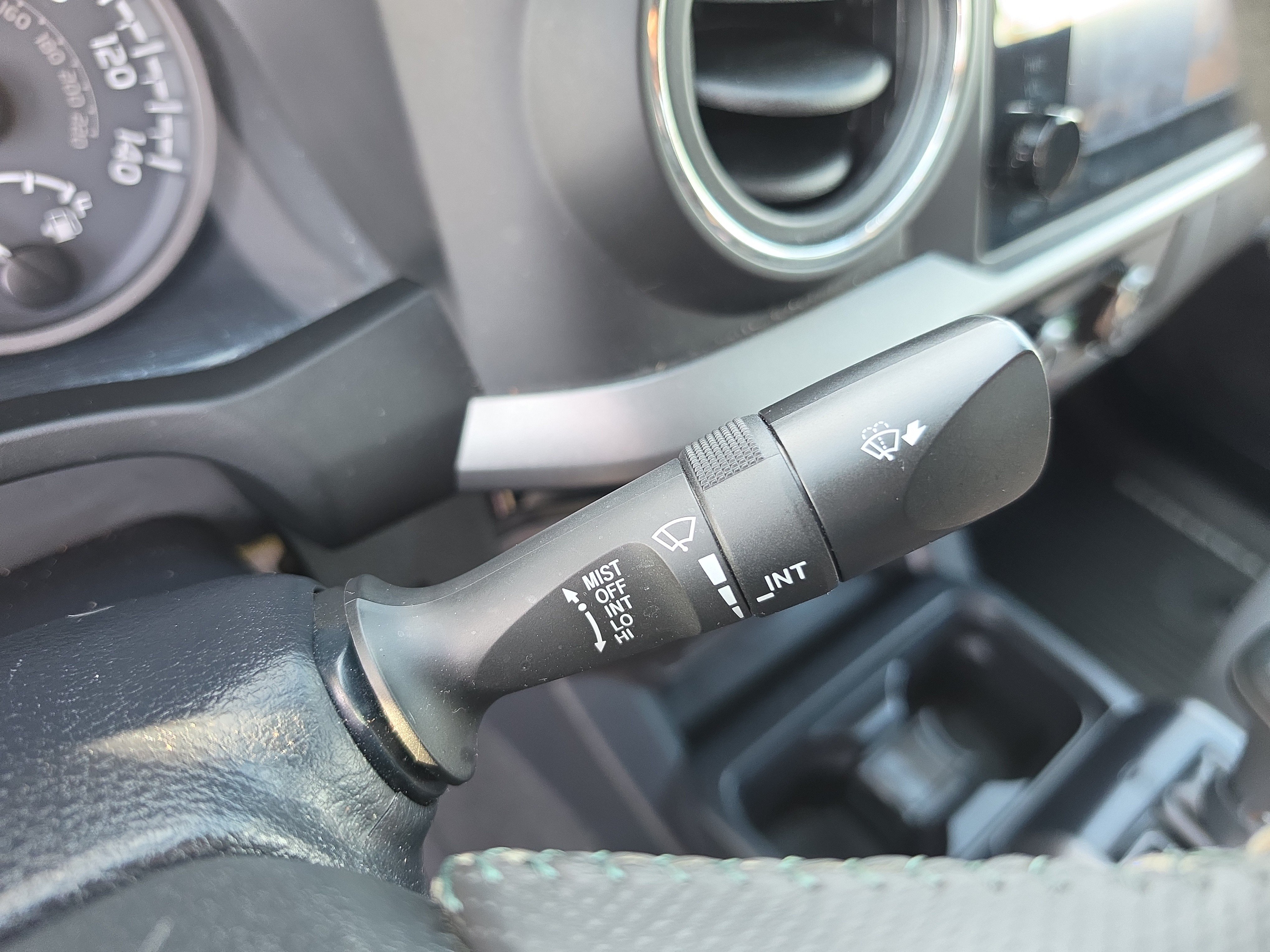 Used 2018 Toyota Tacoma TRD Sport RWD image 22