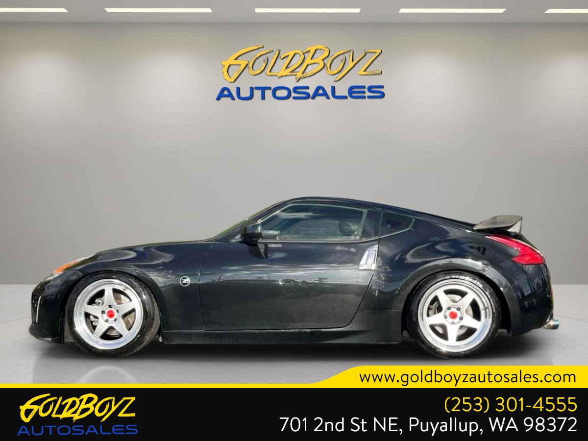 Used 2017 Nissan 370Z Coupe RWD image 7