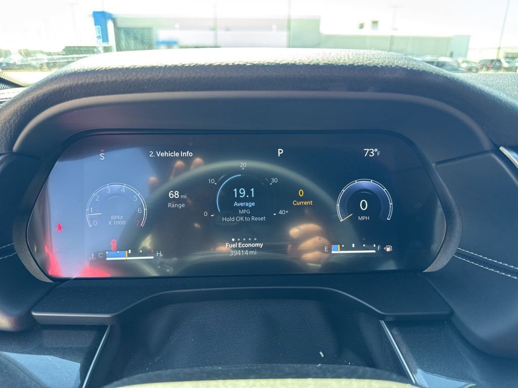 Used 2023 Jeep Grand Cherokee L Laredo image 16