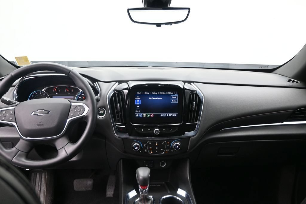 Used 2023 Chevrolet Traverse RS FWD image 14