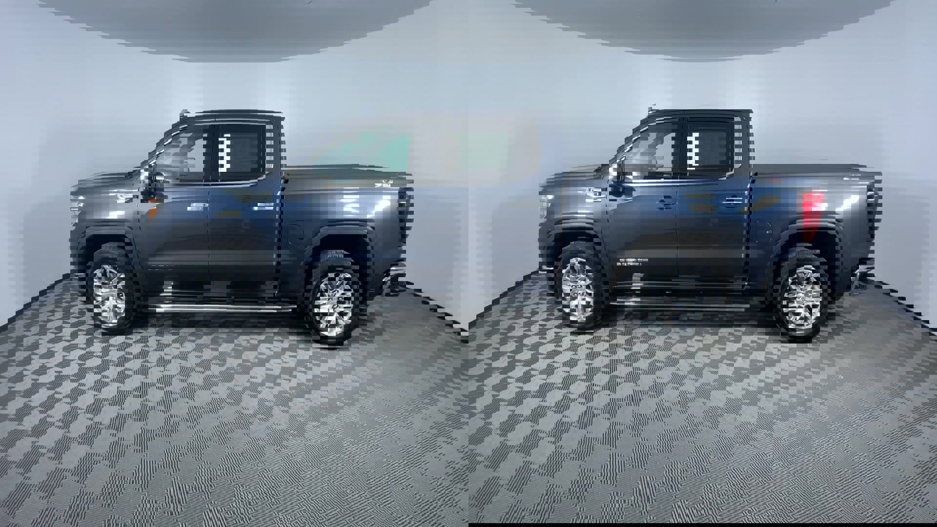 Used 2022 GMC Sierra 1500 SLT w/ SLT Premium Plus Package image 6