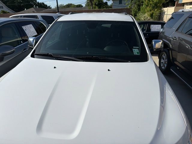 Used 2017 Jeep Grand Cherokee Limited image 3