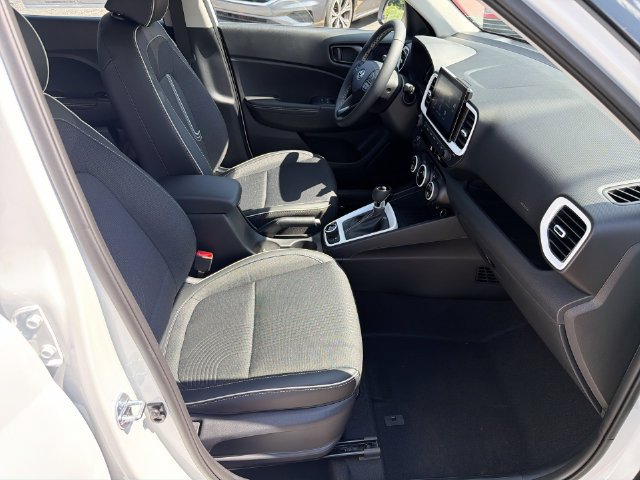 New 2026 Hyundai Venue SEL FWD image 33