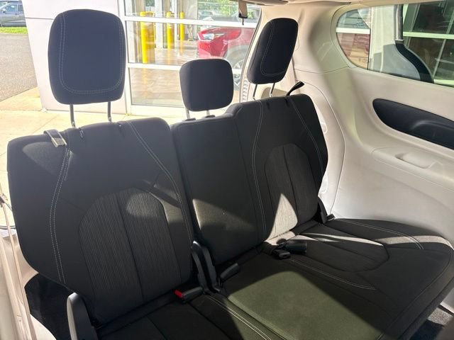Used 2024 Chrysler Voyager LX FWD image 30