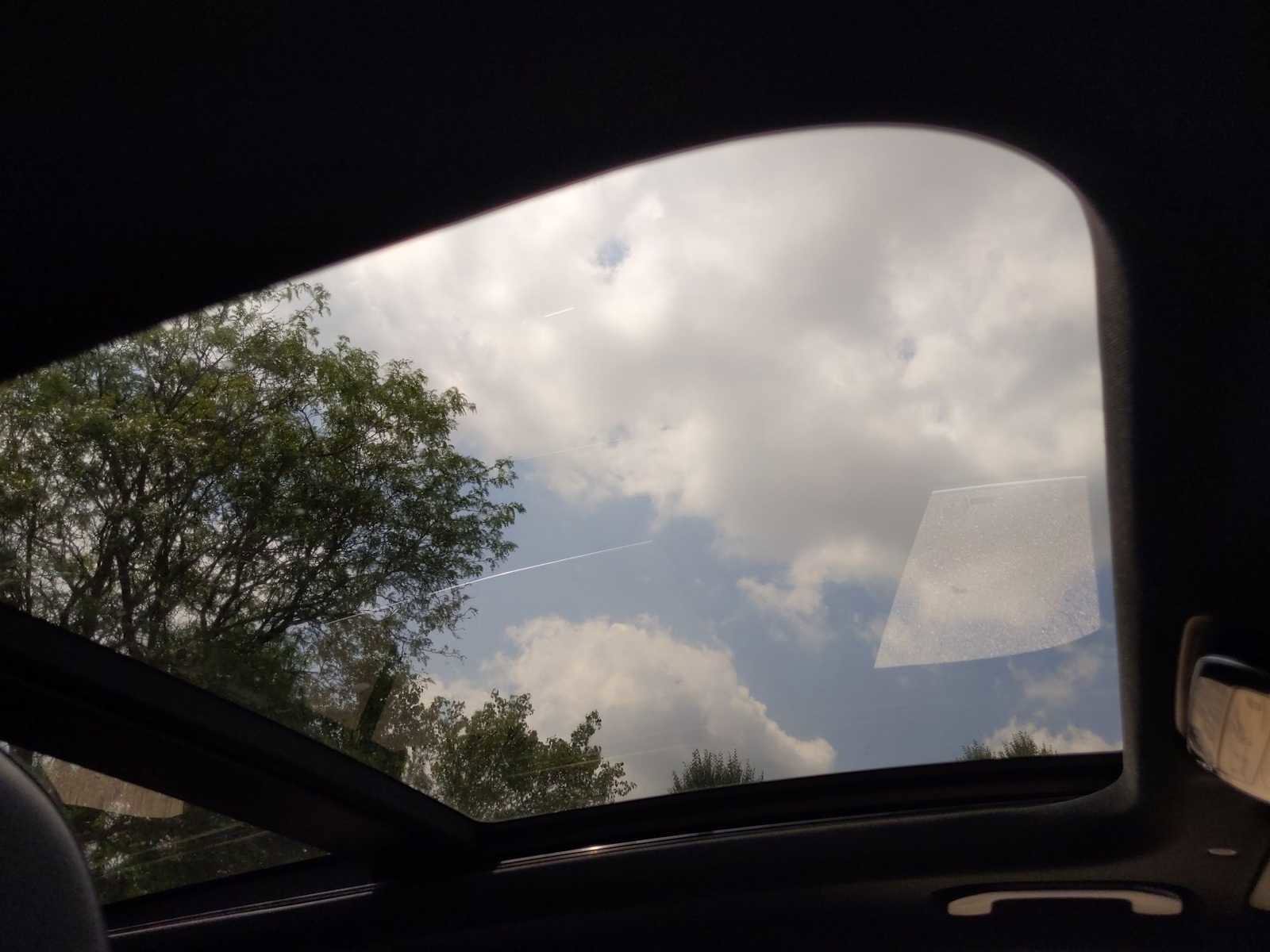 Used 2025 Mercedes-Benz GLC 300 4MATIC image 22