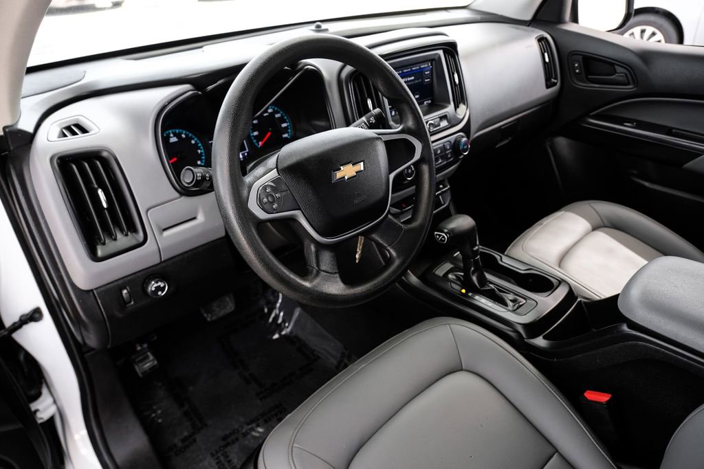 Used 2021 Chevrolet Colorado W/T w/ WT Convenience Package image 2