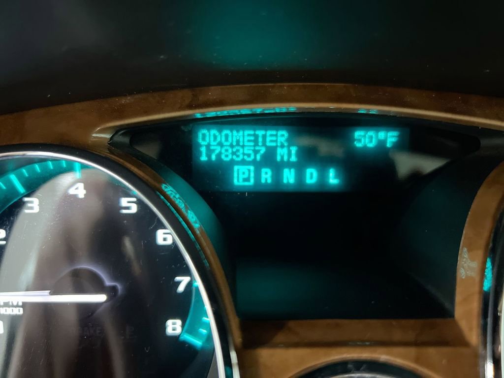 Used 2008 Buick Enclave CXL w/ Entertainment Package #1 AWD/4WD image 13