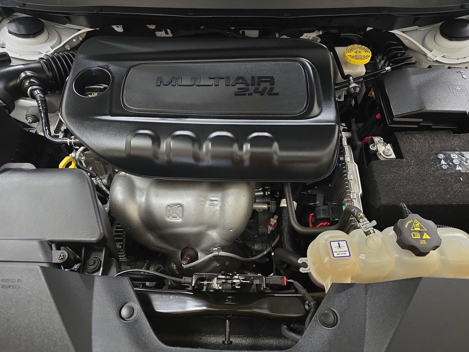 Used 2023 Jeep Cherokee Altitude Lux image 32