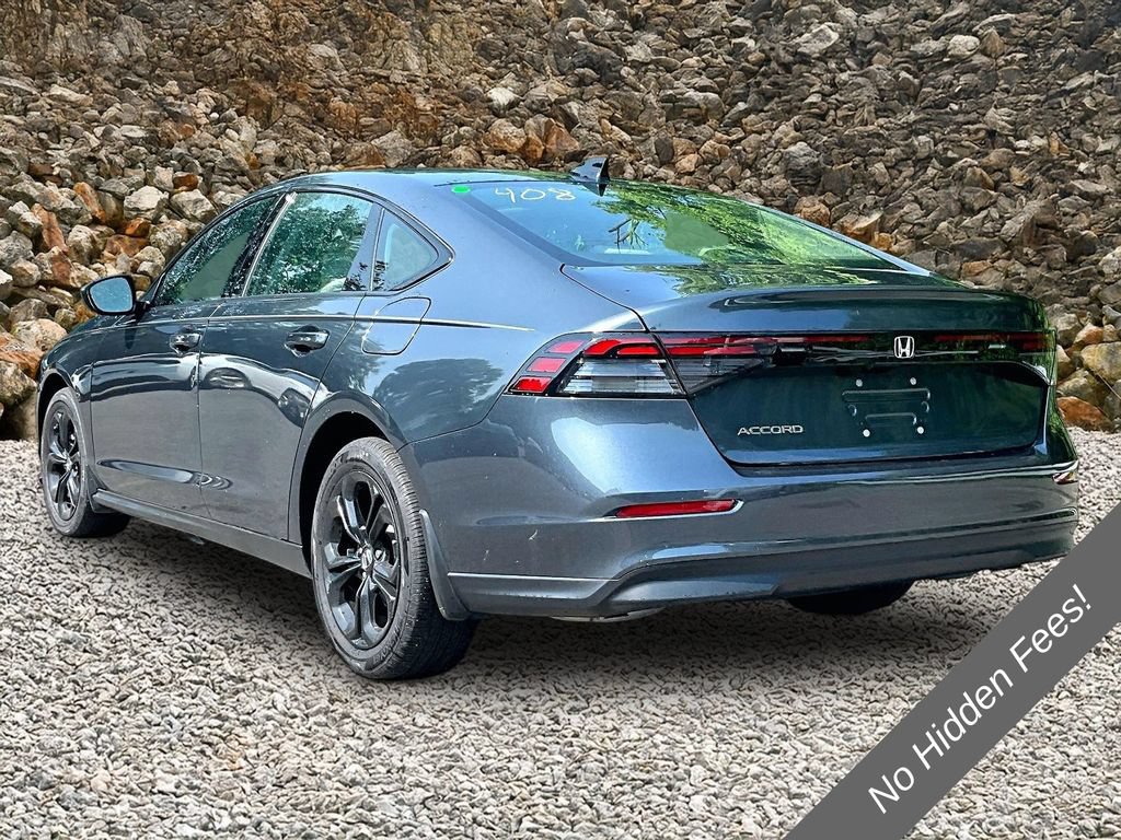 Used 2025 Honda Accord SE image 9