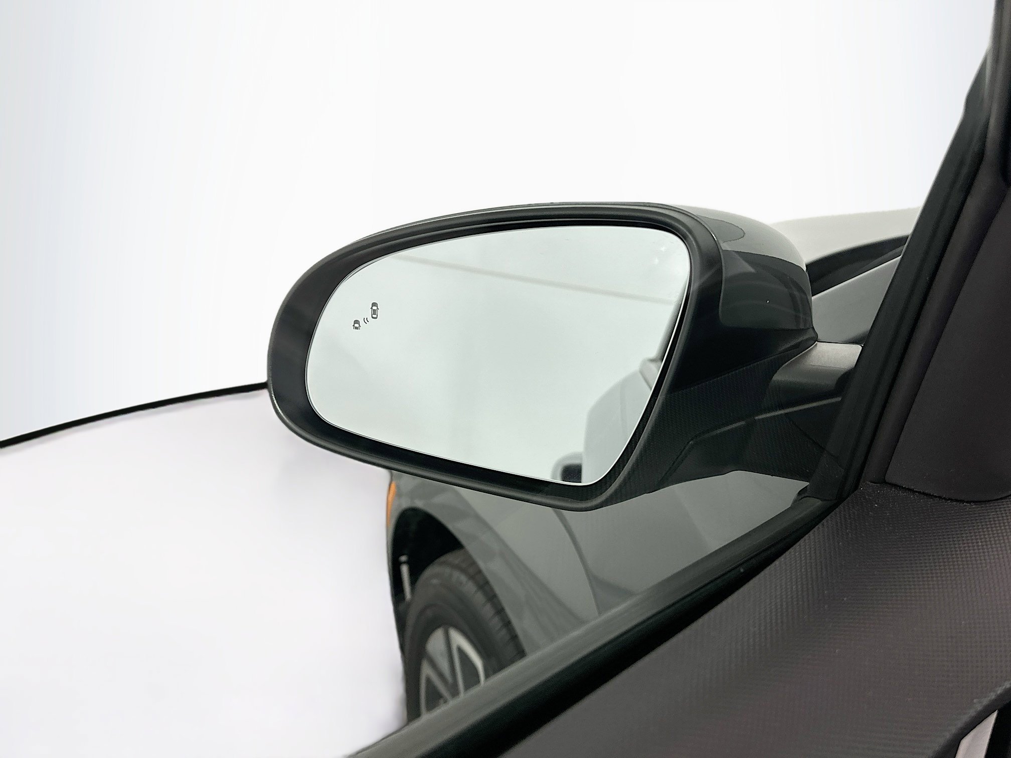 Used 2023 Hyundai Kona SE w/ Cargo Package image 16