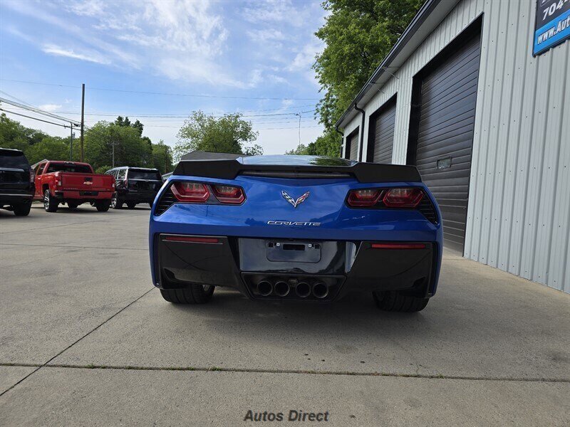 Used 2019 Chevrolet Corvette Stingray Coupe w/ 1LT RWD image 10