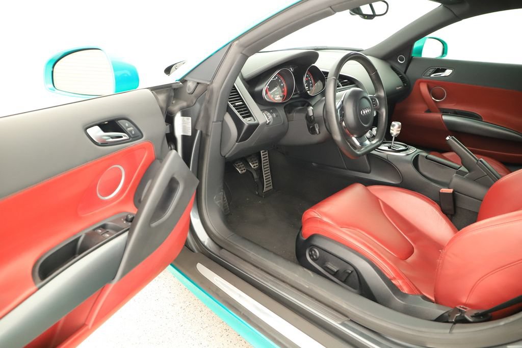 Used 2011 Audi R8 V10 AWD/4WD image 14