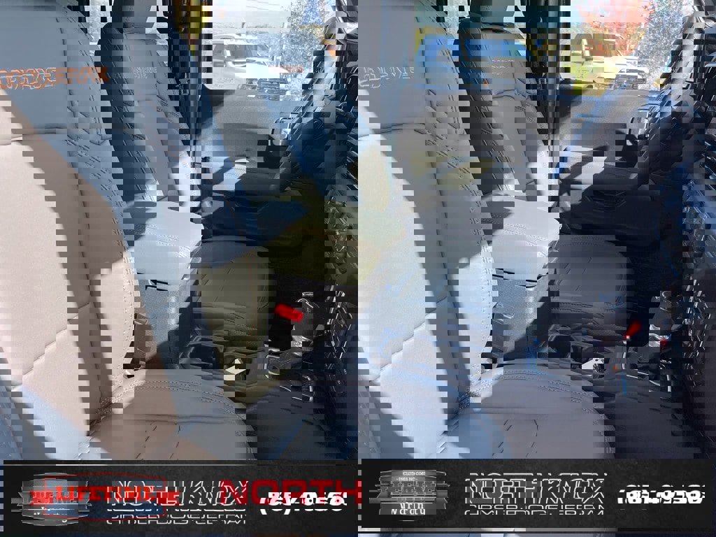 New 2025 Jeep Gladiator Mojave image 27