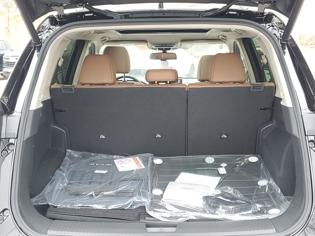 New 2026 Nissan Rogue Platinum image 7