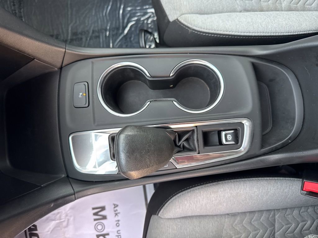 Used 2022 Chevrolet Equinox LT w/ Driver Convenience Package image 28