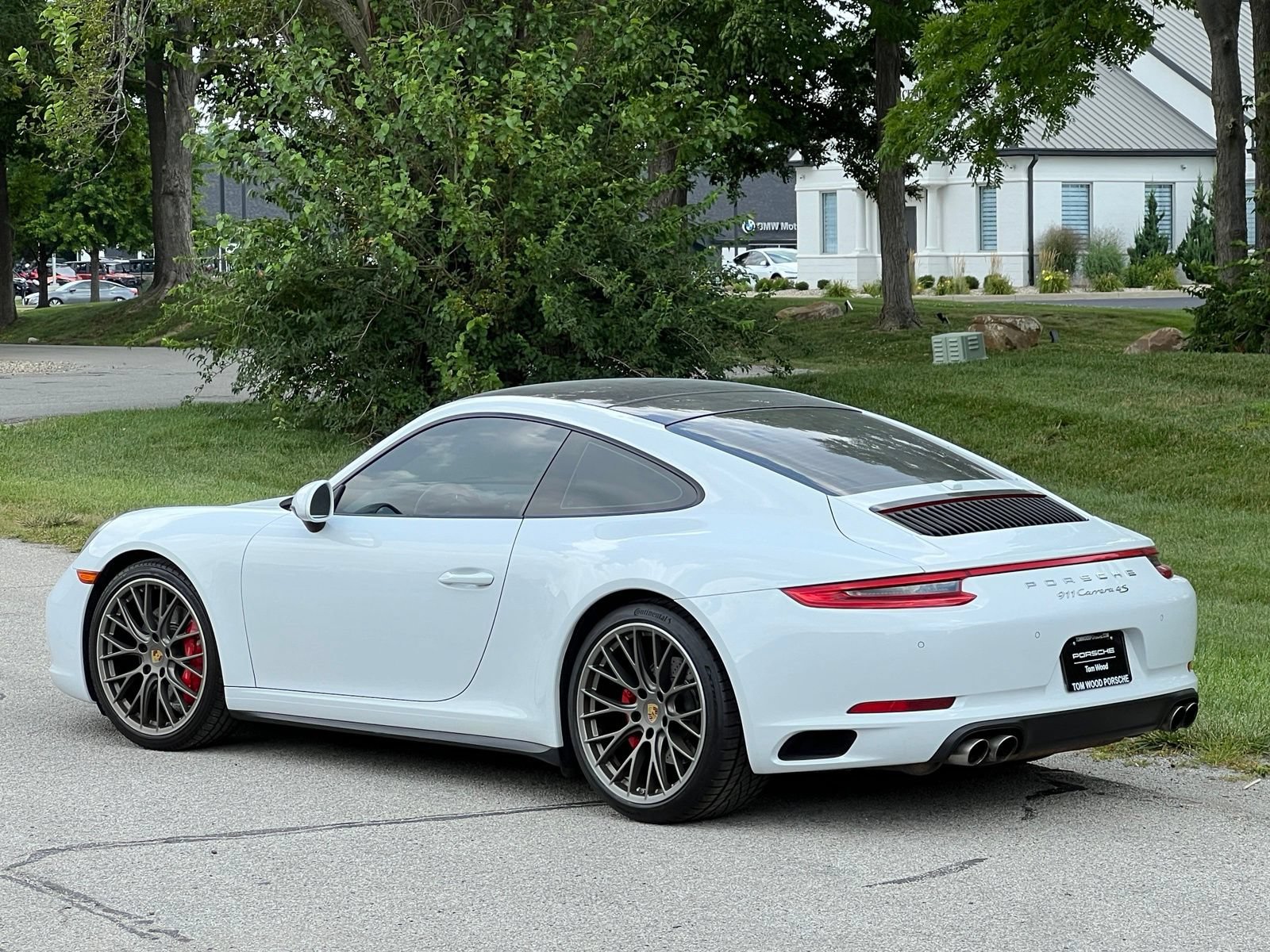 Used 2017 Porsche 911 Carrera 4S AWD/4WD image 3