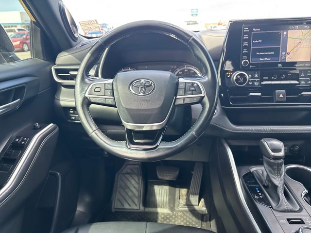 Used 2022 Toyota Highlander XSE AWD/4WD image 13