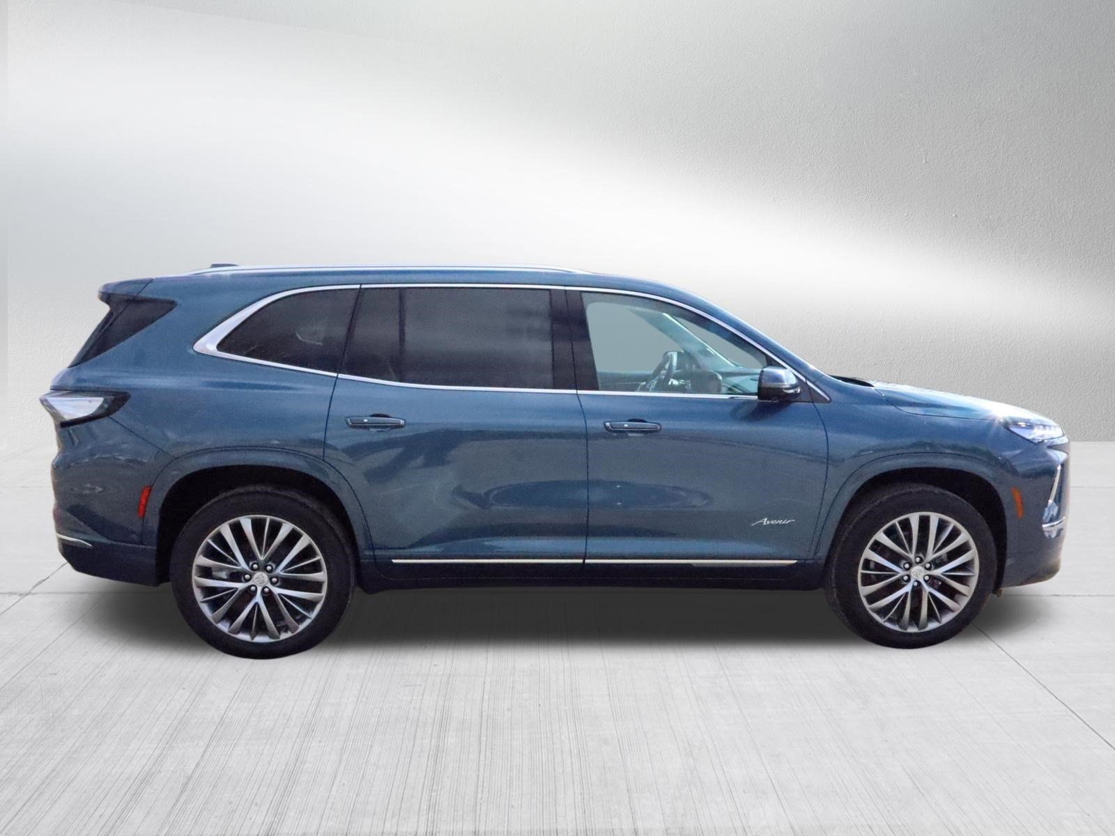 New 2026 Buick Enclave Avenir w/ Super Cruise Package image 8