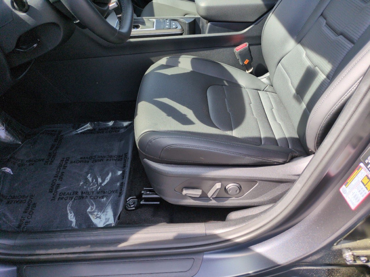 New 2026 Kia Sportage SX FWD image 17