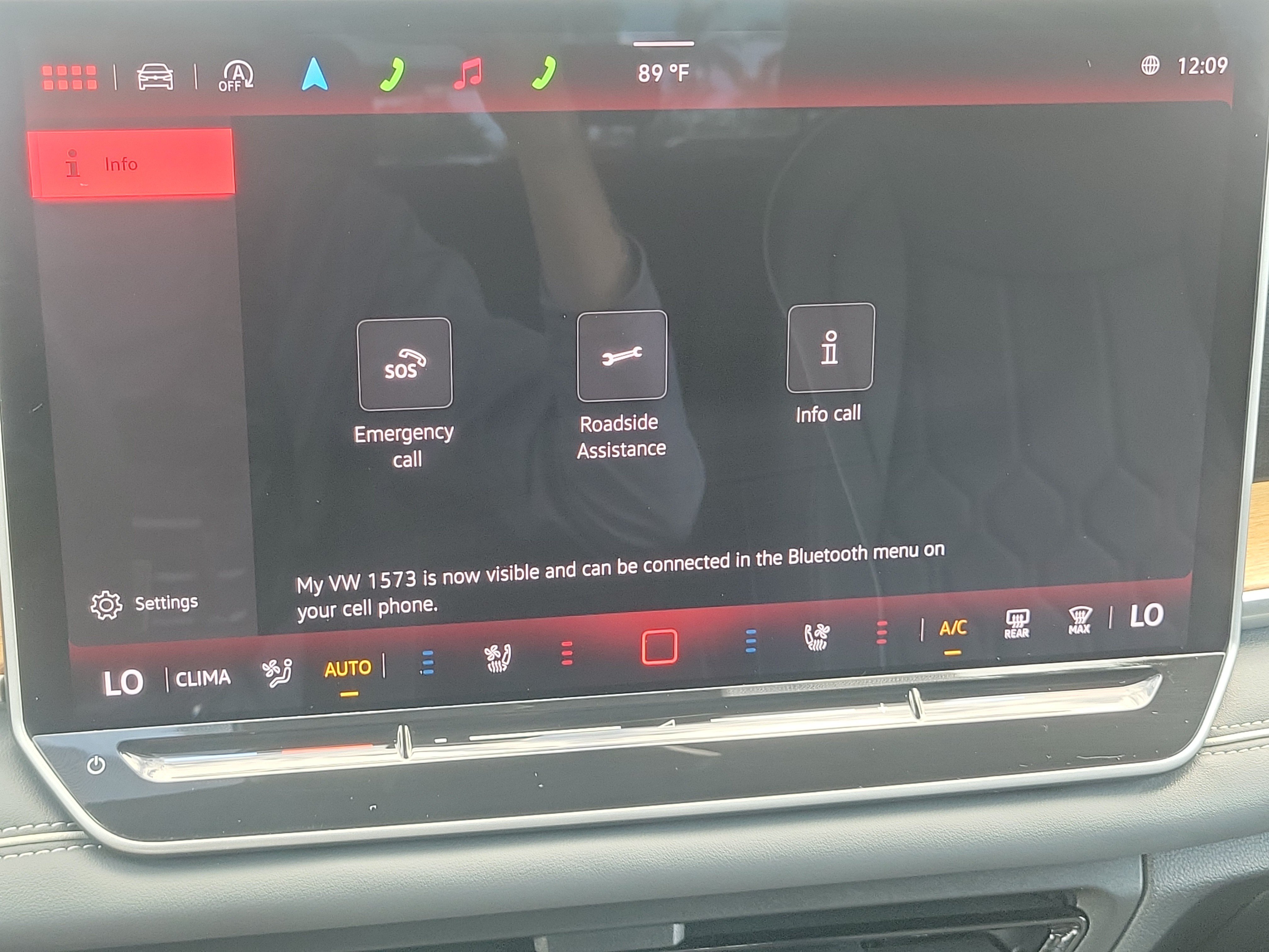 Used 2025 Volkswagen Tiguan SEL R-Line AWD/4WD image 27