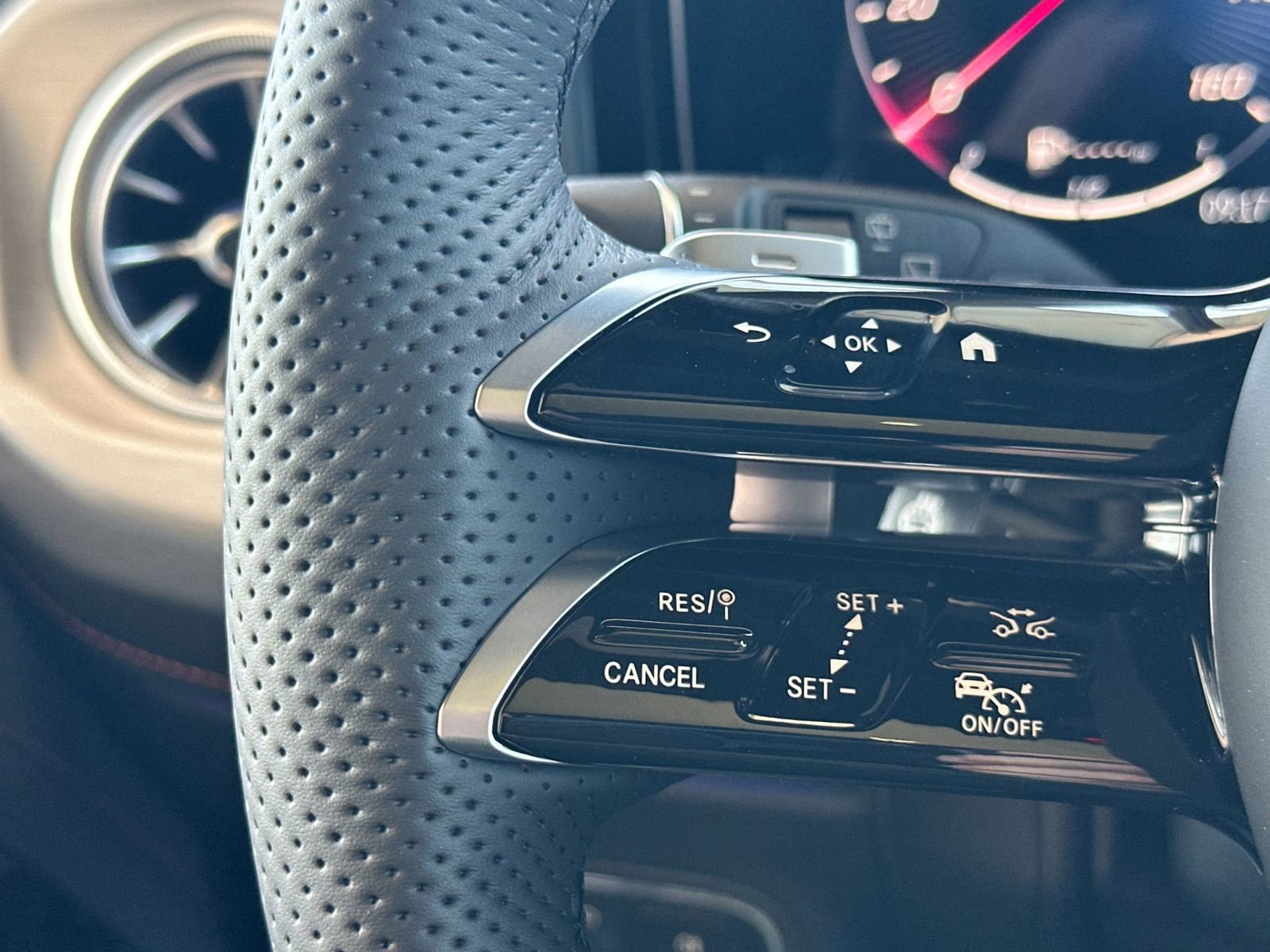 New 2026 Mercedes-Benz G 550 image 26