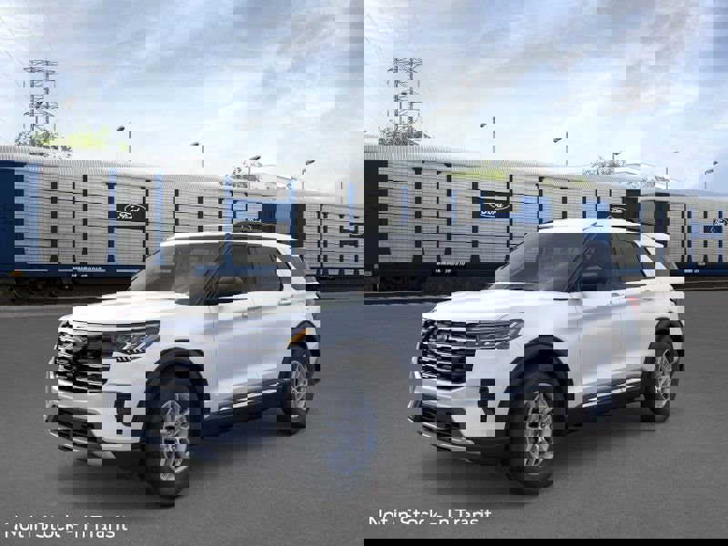 New 2025 Ford Explorer Active image 24