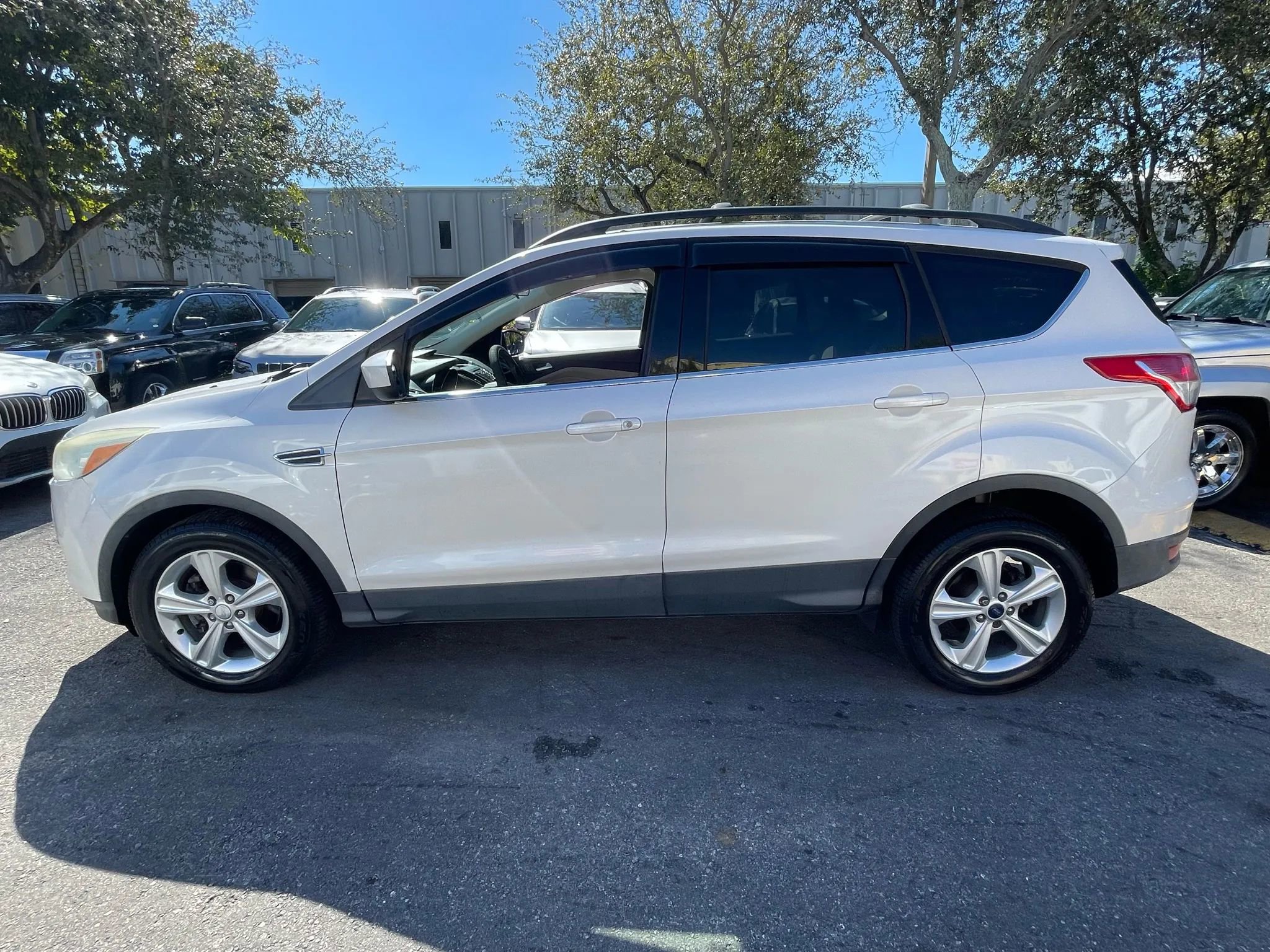 Used 2013 Ford Escape SE image 11