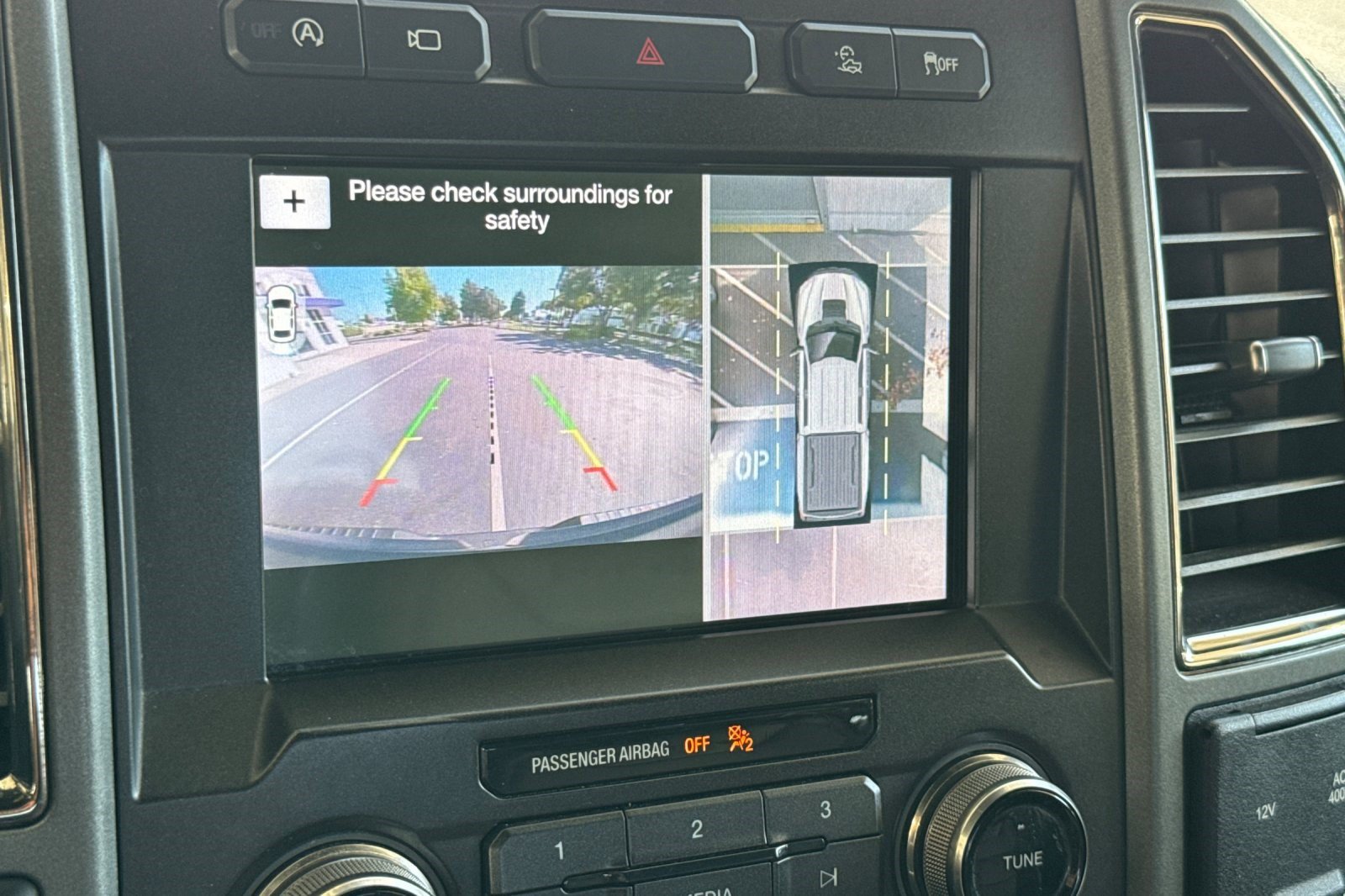 Used 2019 Ford F150 Raptor w/ Equipment Group 802A Luxury AWD/4WD image 25