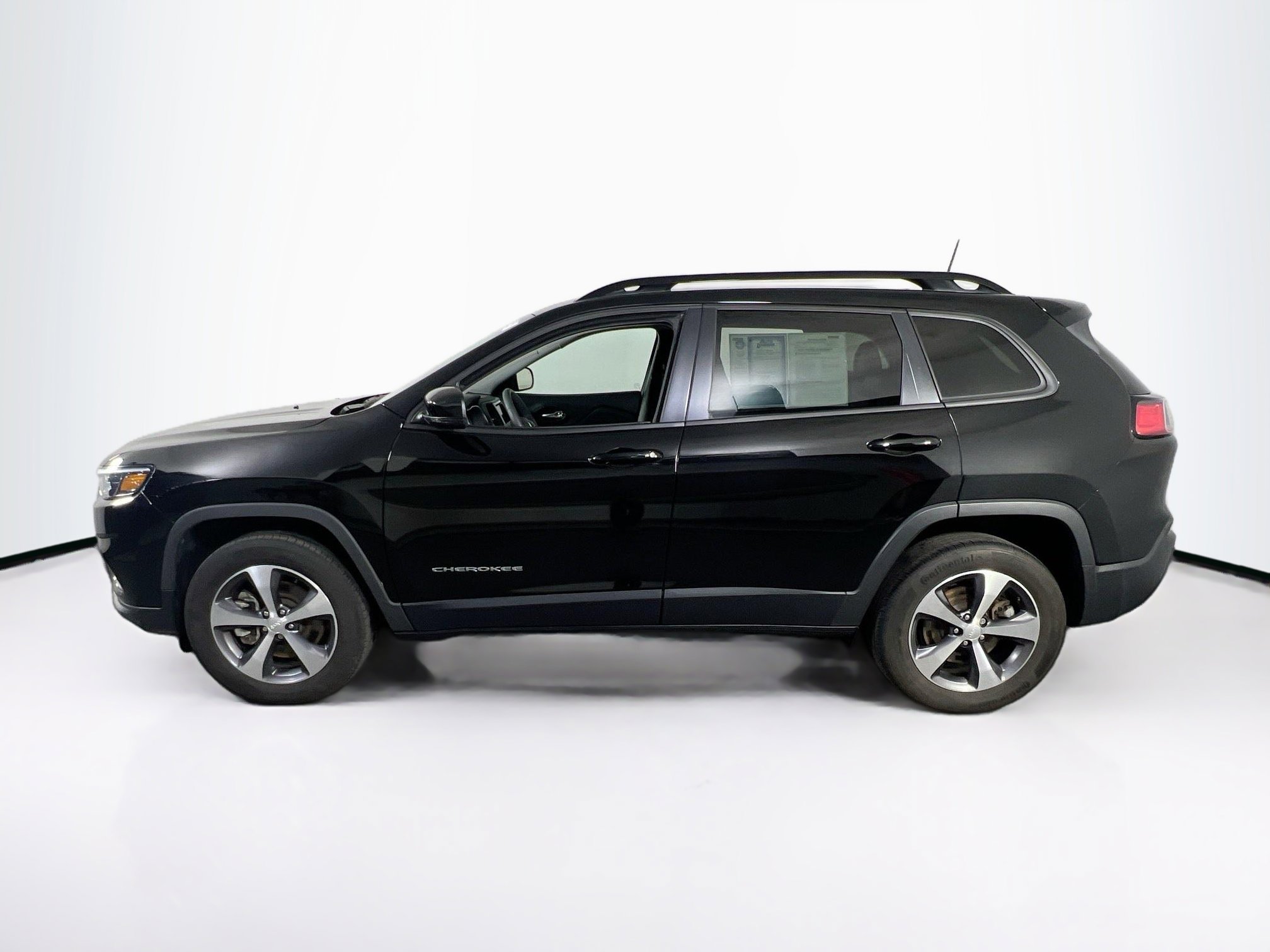 Used 2022 Jeep Cherokee Limited image 8