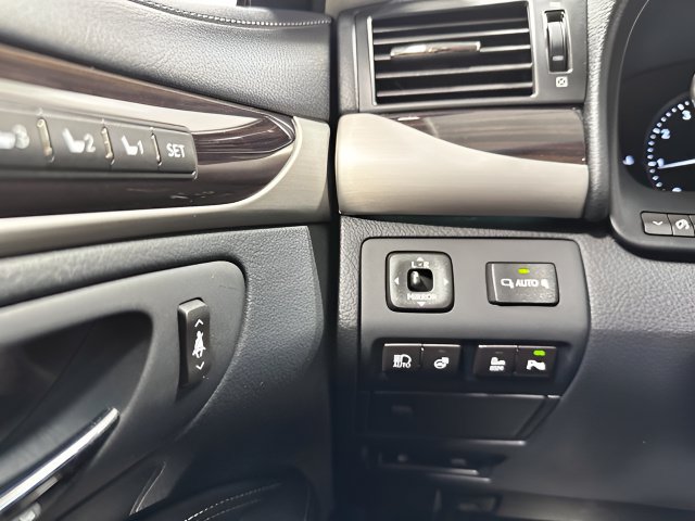 Used 2017 Lexus LS 460 L AWD/4WD image 15