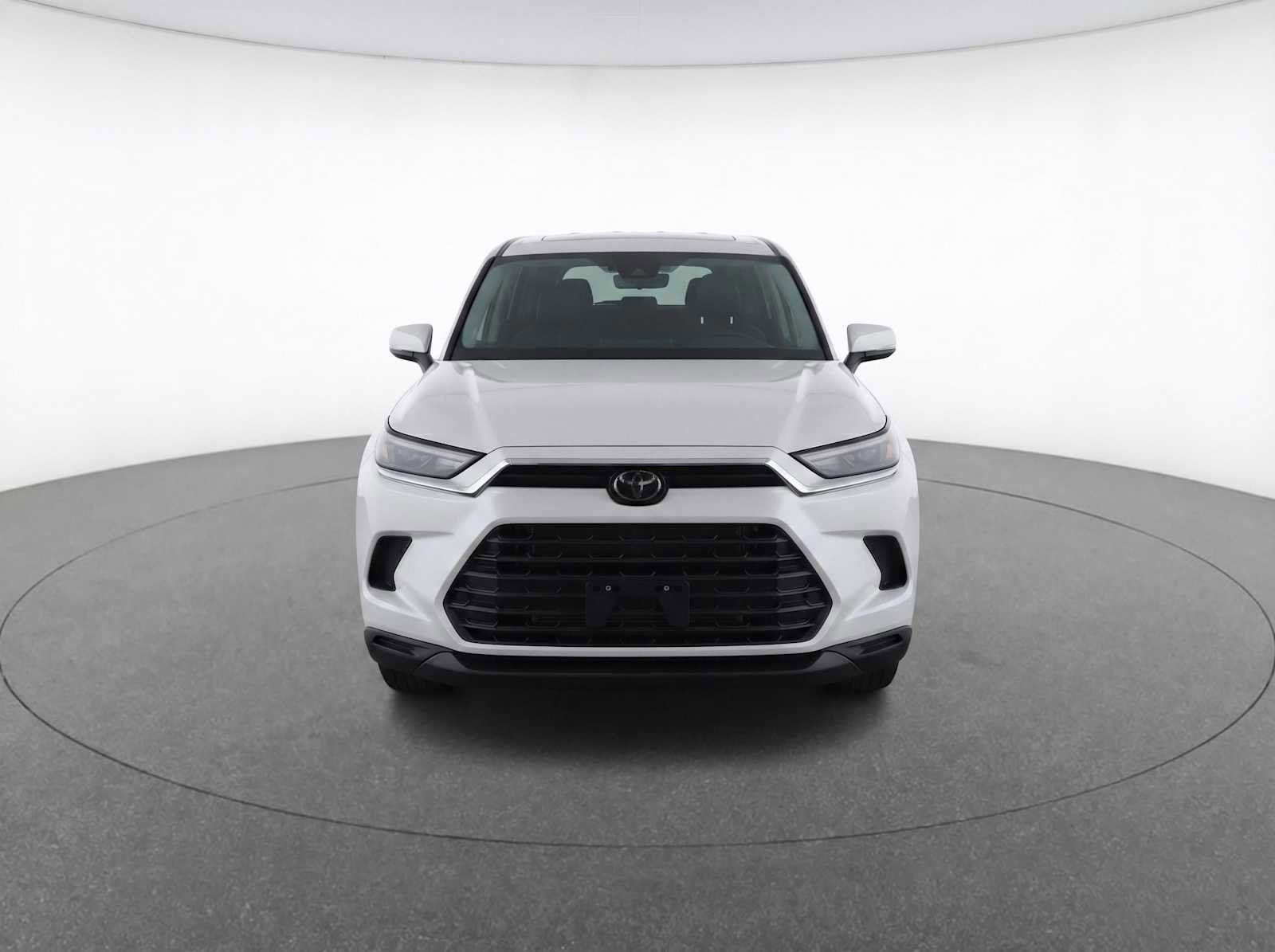 Certified 2025 Toyota Grand Highlander FWD image 2