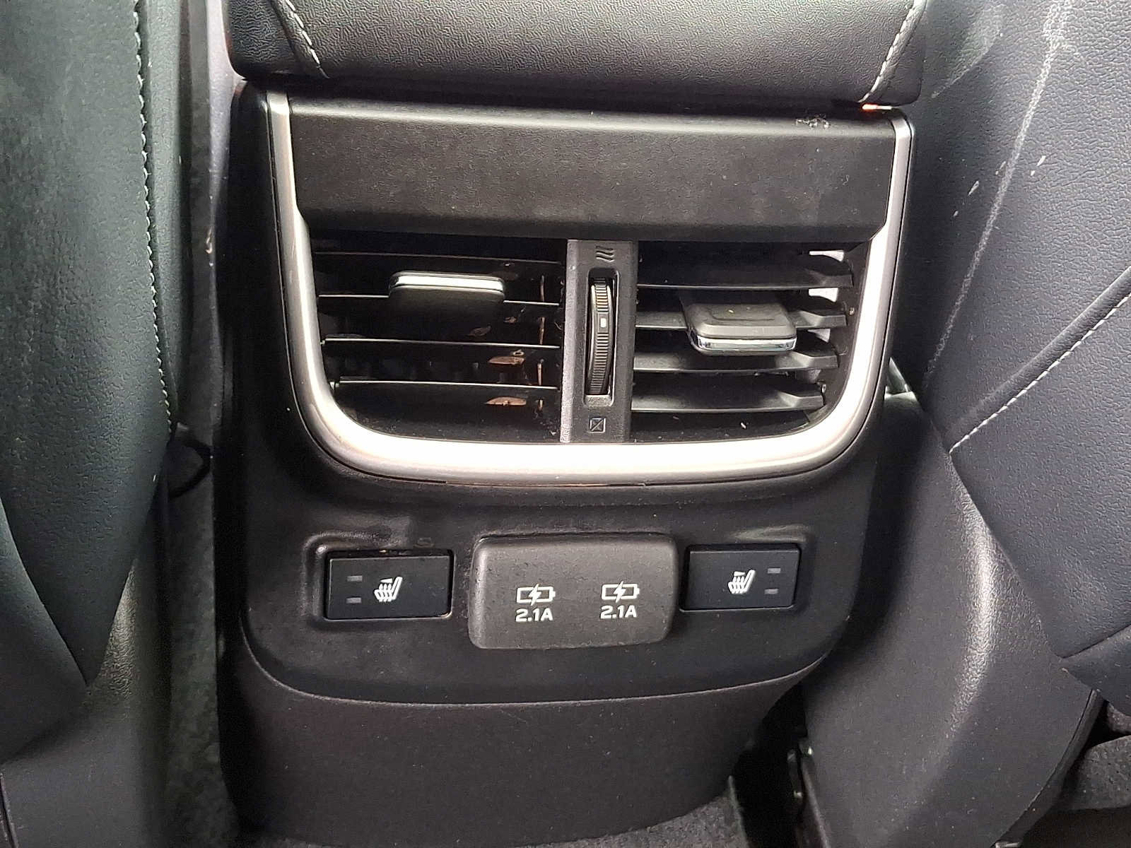 Used 2020 Subaru Outback Limited image 12