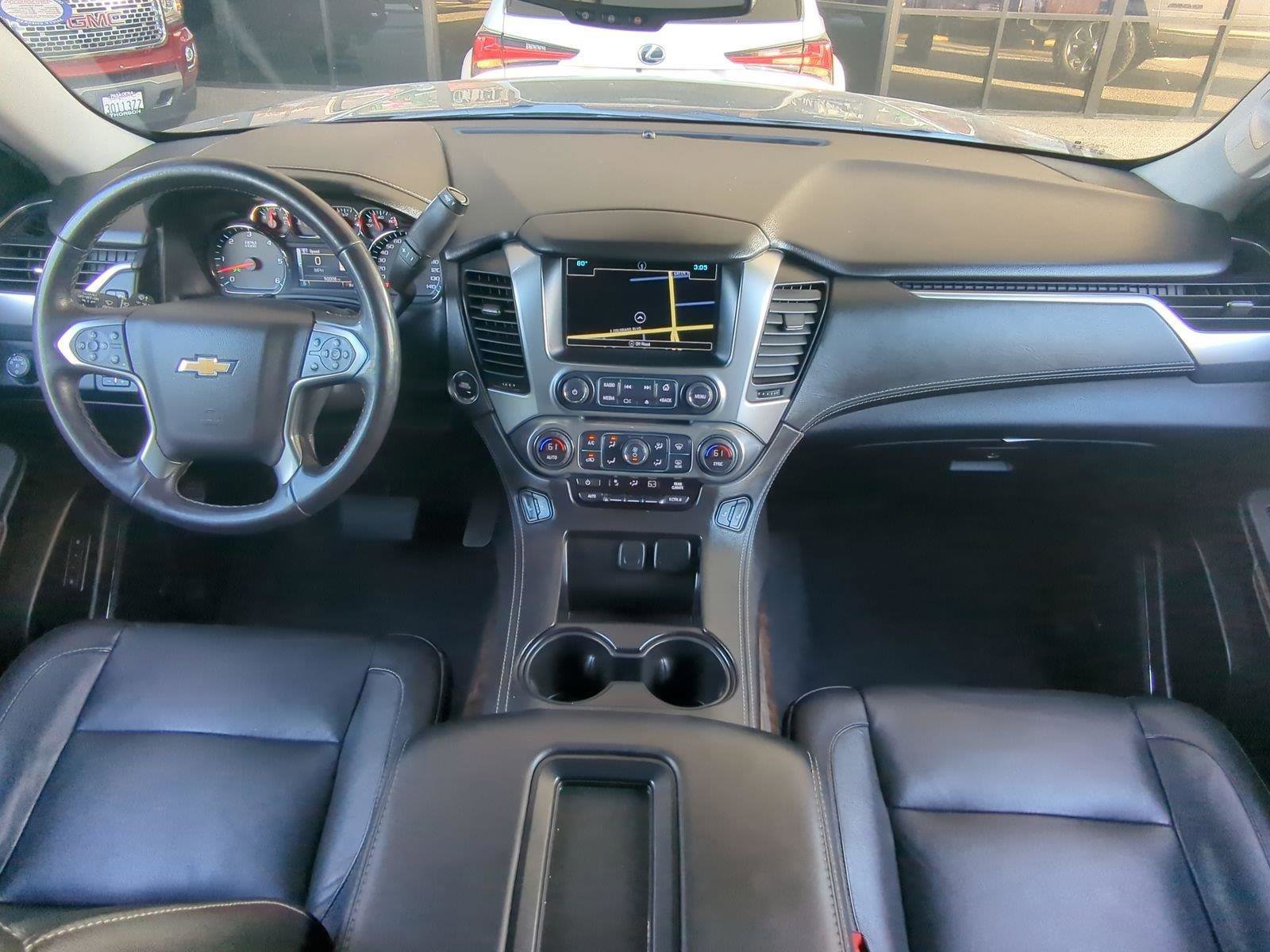 Used 2020 Chevrolet Suburban LT image 24