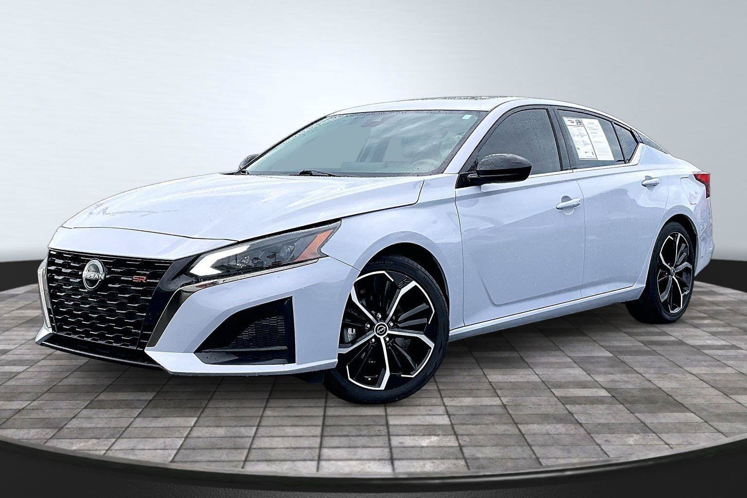 Certified 2024 Nissan Altima 2.5 SR w/ SR Premium Package FWD image 13
