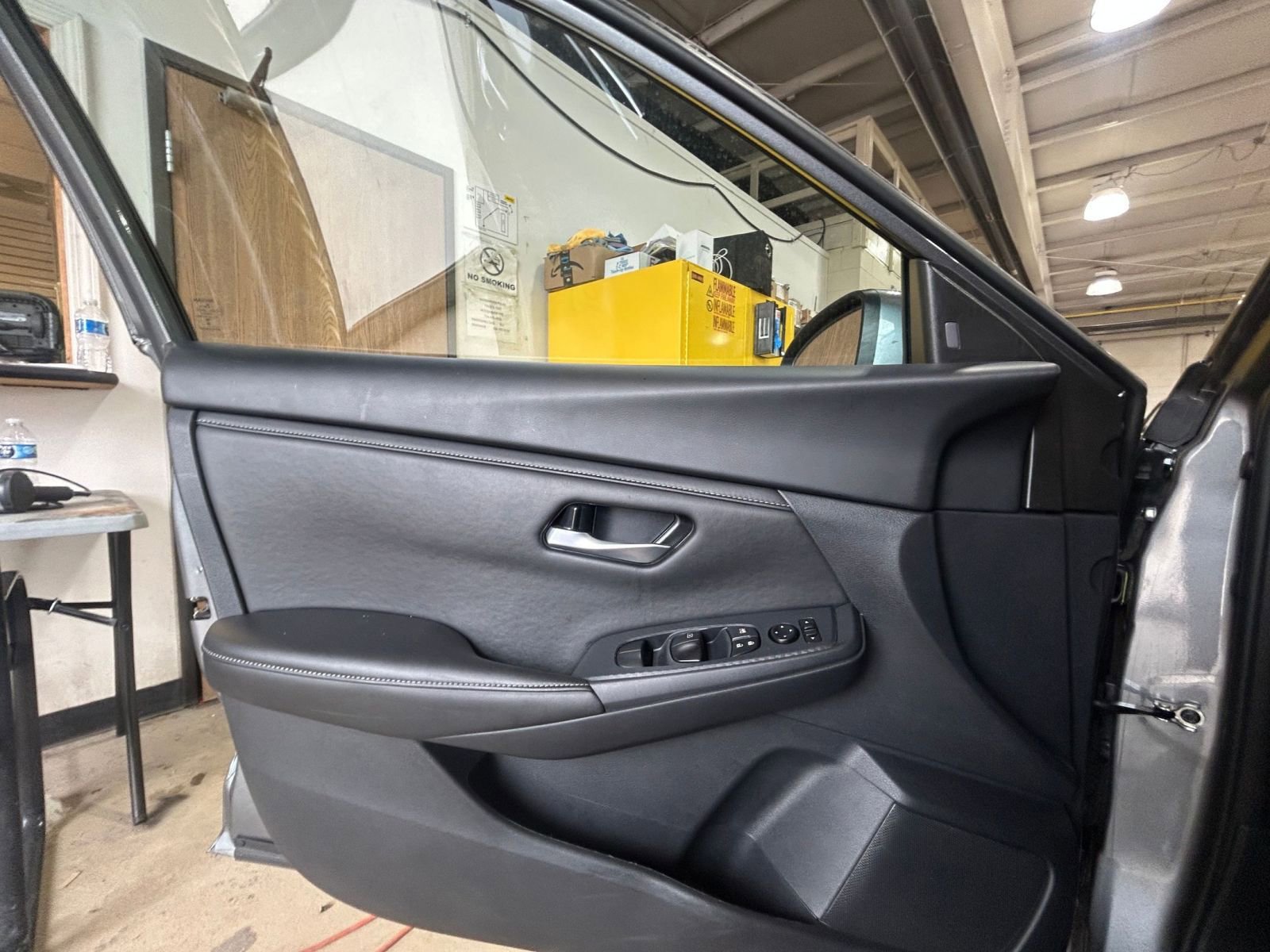 Used 2025 Nissan Sentra SV image 18