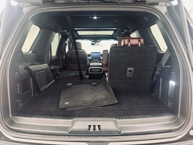 Used 2024 Ford Expedition Limited image 17