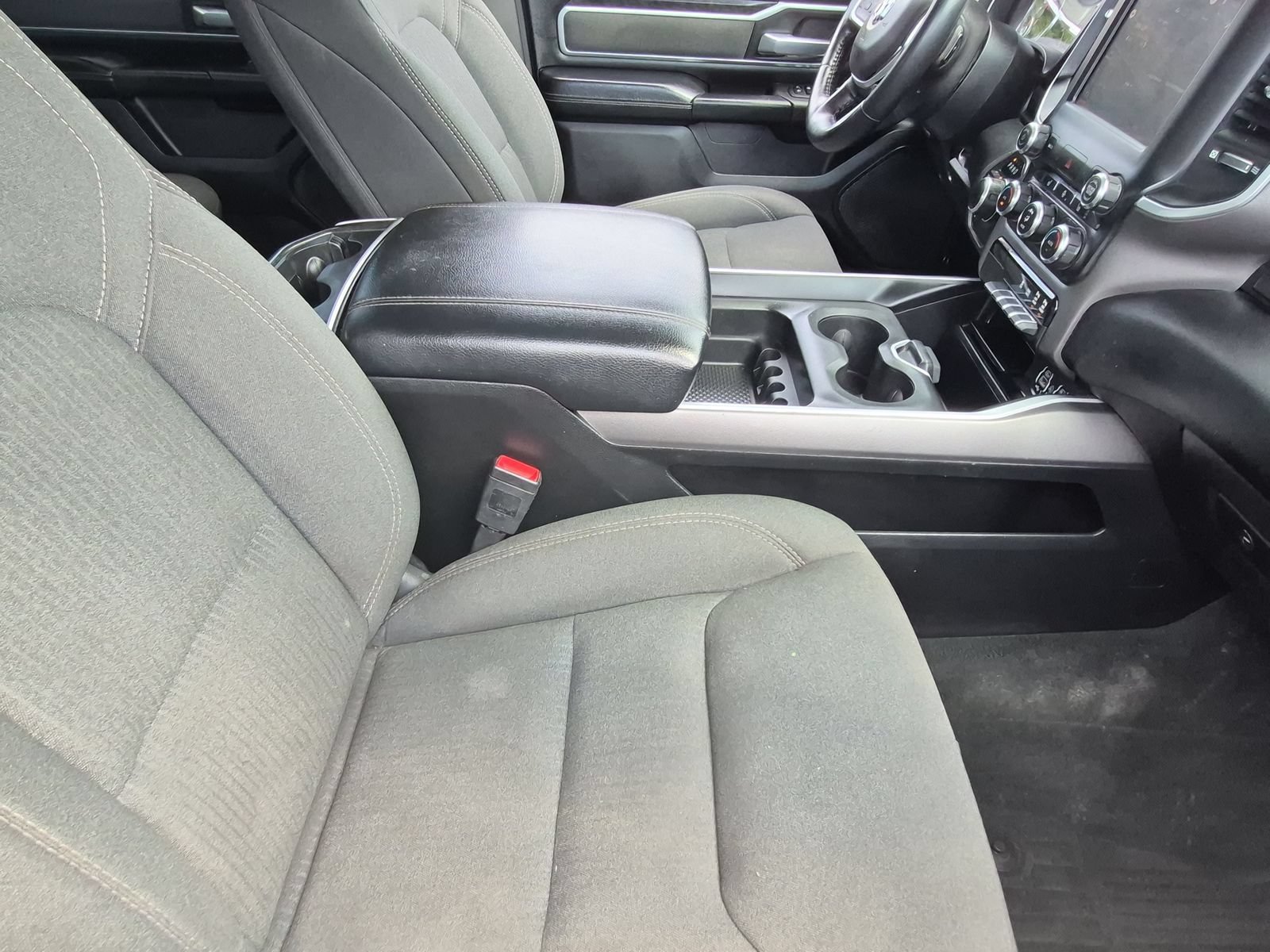 Used 2022 RAM 1500 Big Horn AWD/4WD image 20