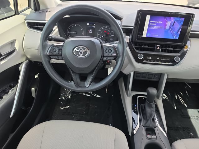 Used 2024 Toyota Corolla Cross L FWD image 9