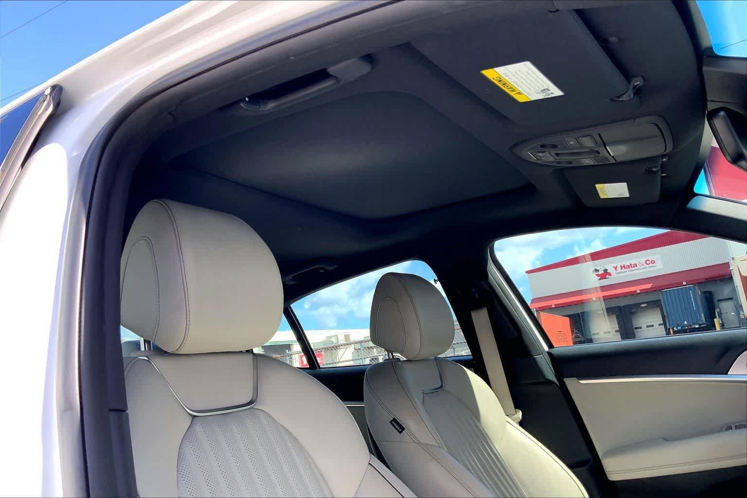 Used 2022 Genesis G70 3.3T w/ Sport Advanced Package RWD image 30