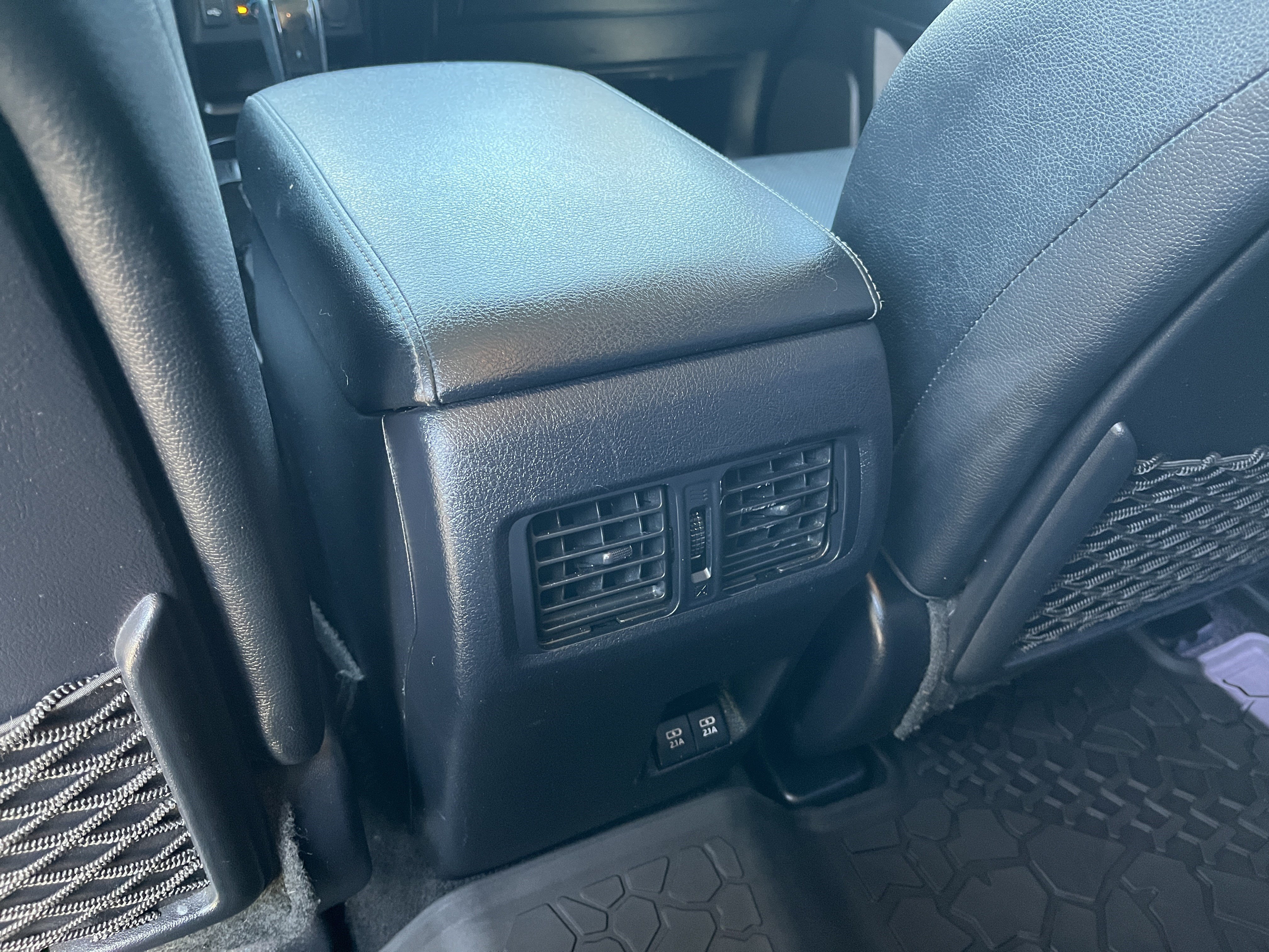 Used 2020 Toyota 4Runner Nightshade AWD/4WD image 34