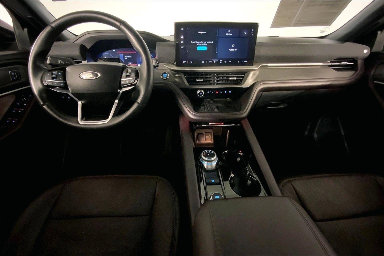 Used 2025 Ford Explorer Platinum w/ LUX Leather Package AWD/4WD image 15