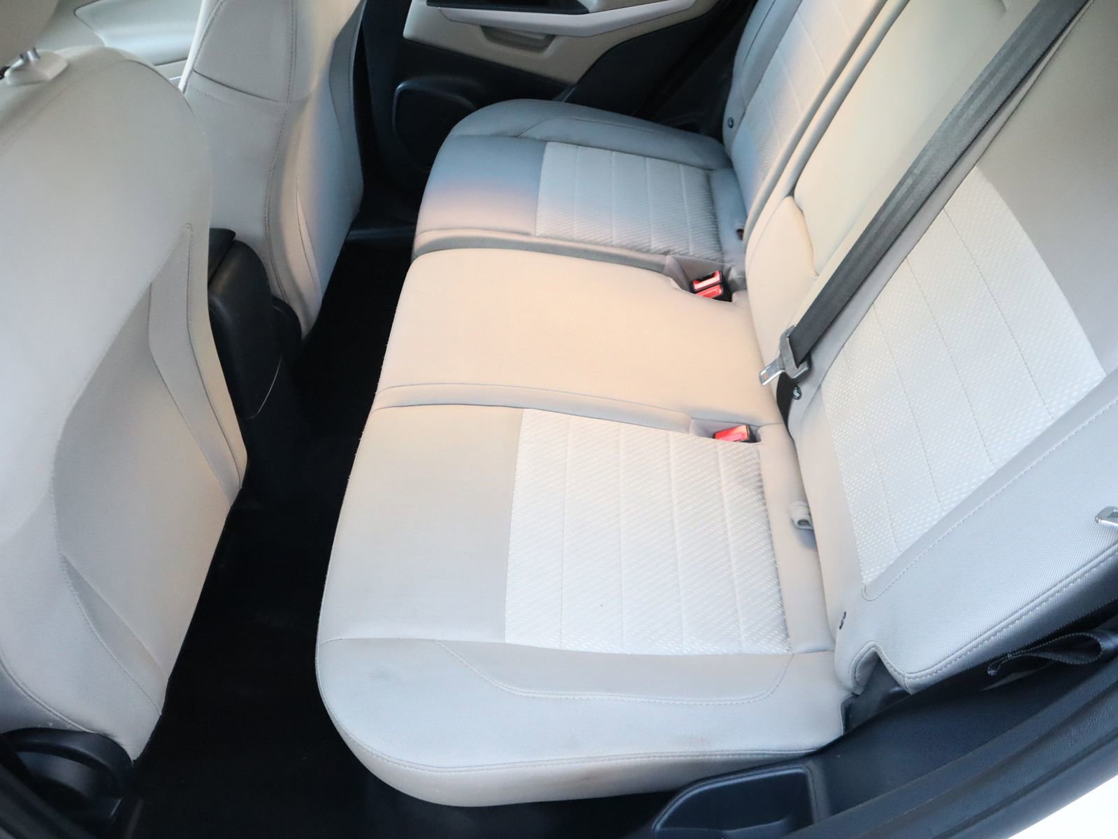 Used 2020 Ford EcoSport S image 41