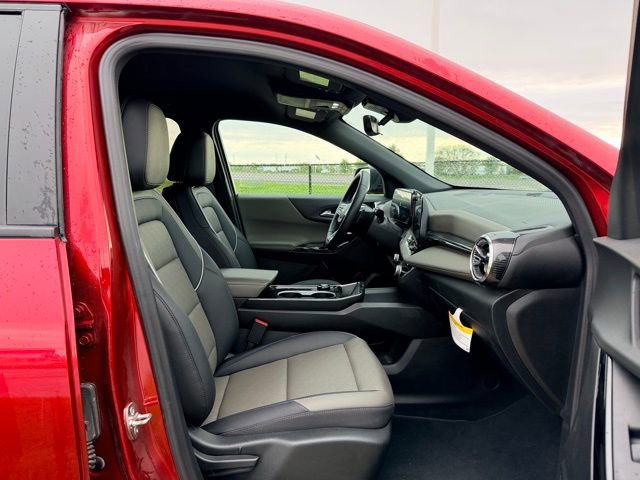 Used 2026 Chevrolet Equinox LT w/ Convenience Package II AWD/4WD image 10
