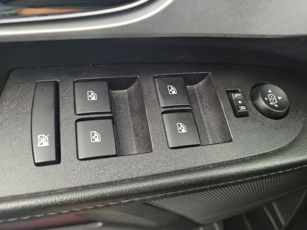 Used 2016 Chevrolet Equinox LT w/ Convenience Package image 27