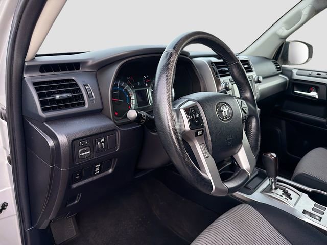 Used 2014 Toyota 4Runner SR5 image 9